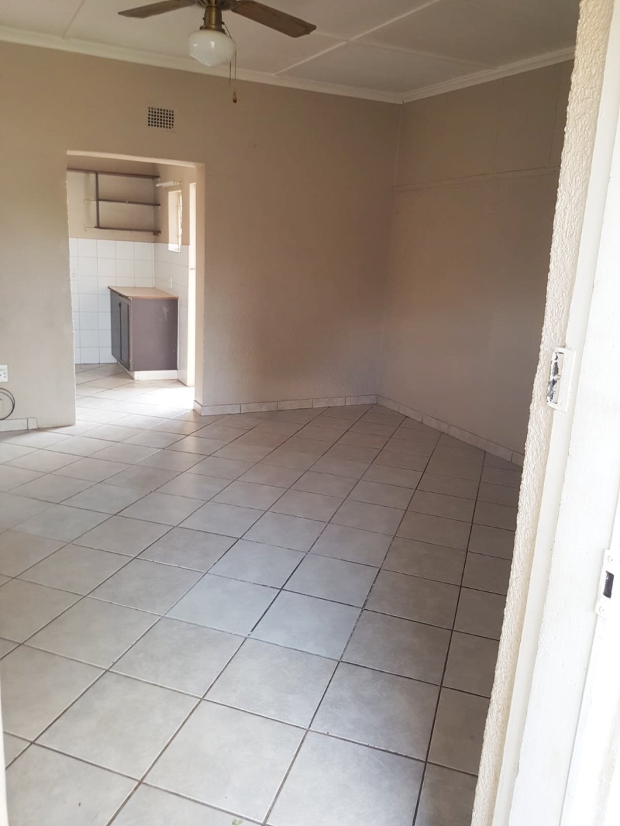  Bedroom Property for Sale in Wilkoppies North West